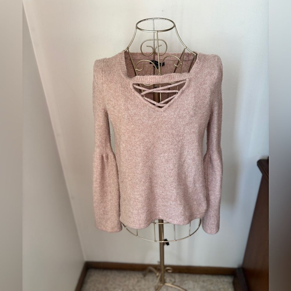 American Eagle Criss Cross Lace Up V Neck Sweater Pink Size M